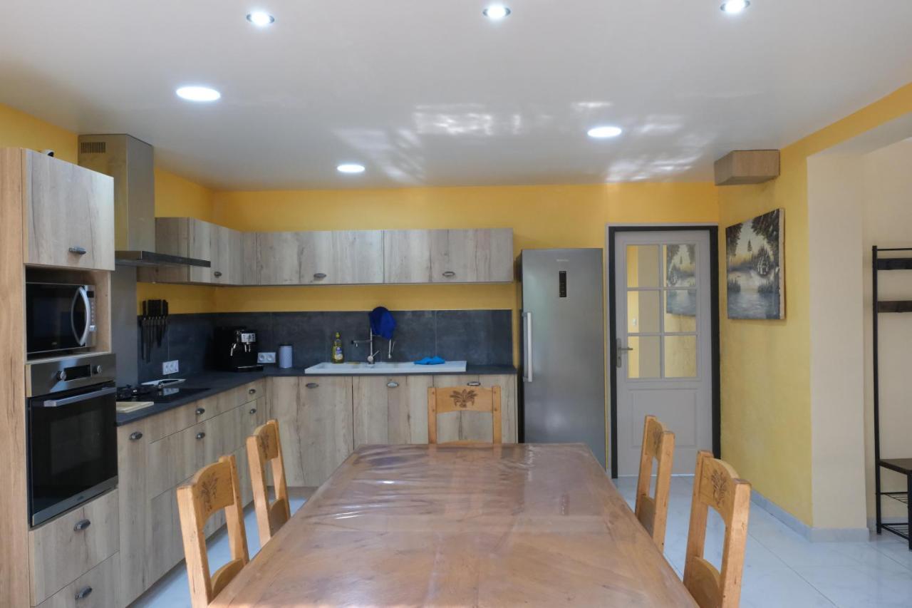 Maison Confortable A Ansouis Dans Le Luberon エクステリア 写真
