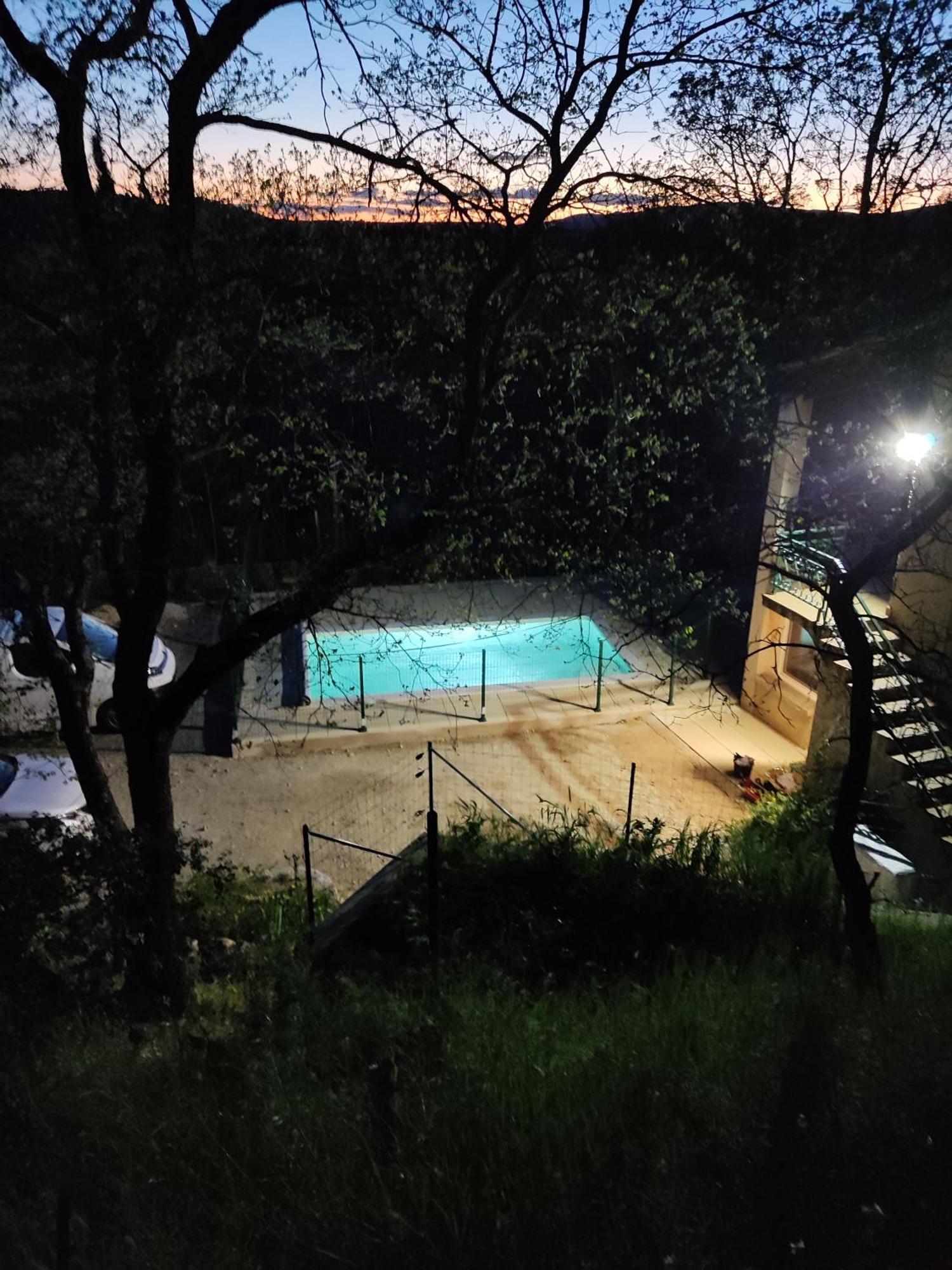 Maison Confortable A Ansouis Dans Le Luberon エクステリア 写真